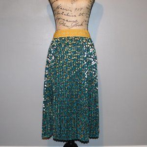LuLaRoe Jill Skirt Green And Gold Pleated NWT